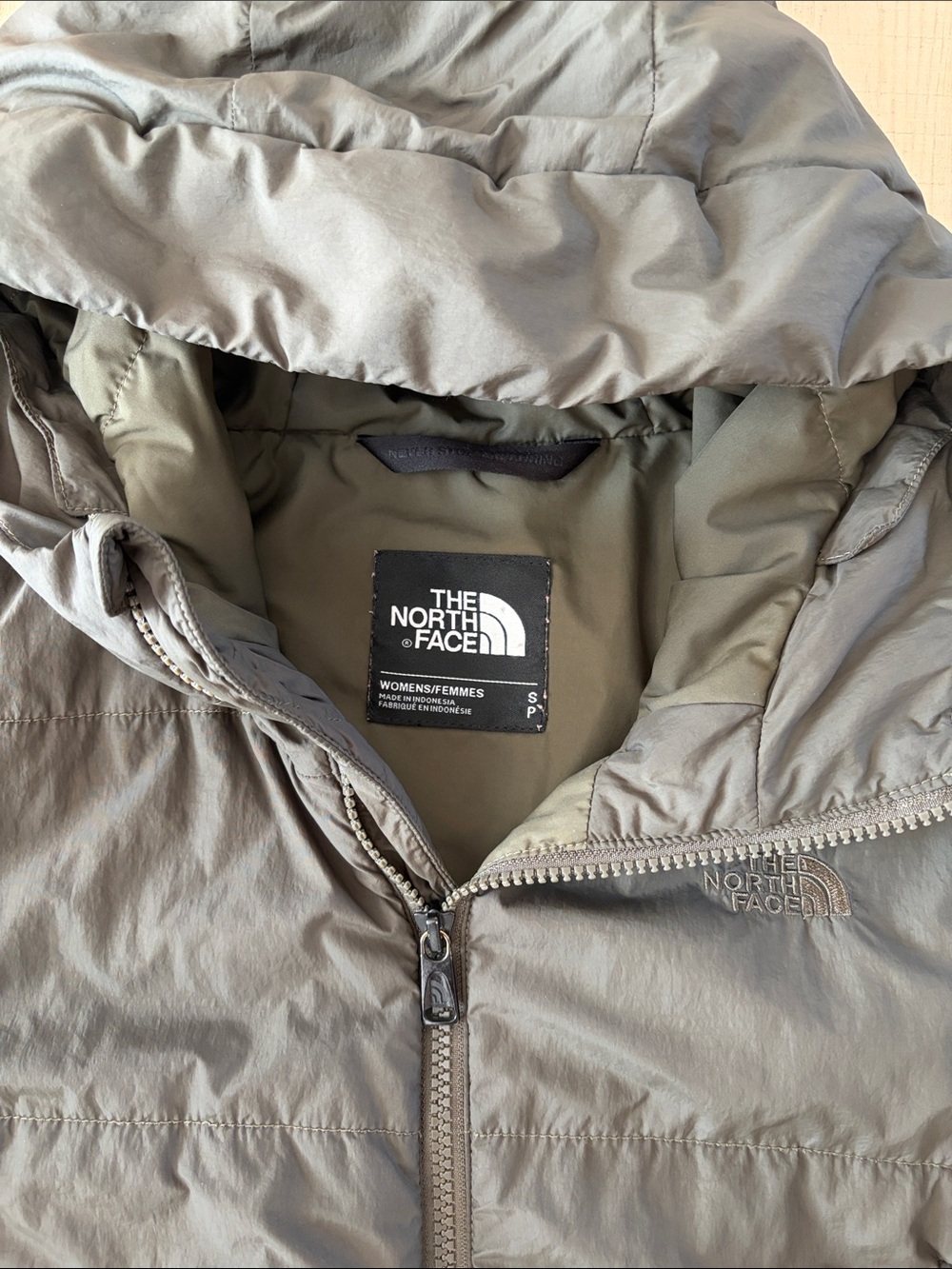 The North Face Women's Hooded Puffer Jacket - Olive - Picture 2 of 7